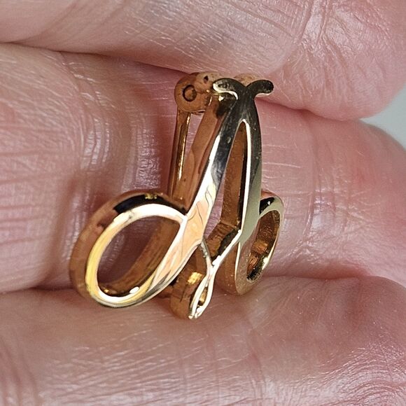 Vintage Avon Lady Award Gold Tone Initial Letter "A" Classic Pin Brooch - Picture 4 of 10